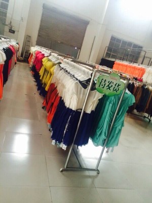 沈阳健勋服装批发贸易商行 秋冬装大量到货，火爆热批中